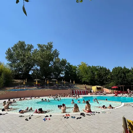 La Specola Di Galileo Con Ampia Vasca Idromassaggio 4*